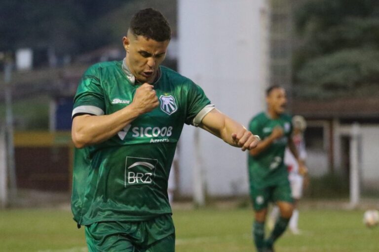 Caldense faz 1 a 0 no VEC e vence pela primeira vez no Módulo II