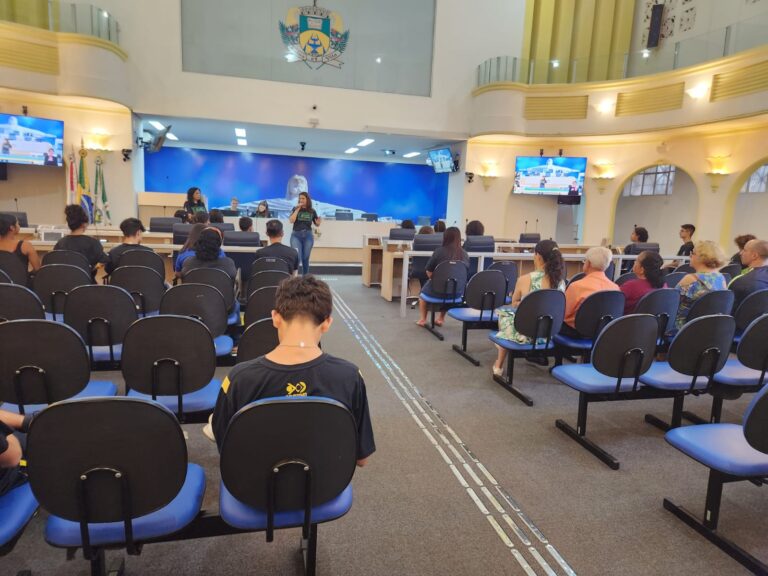 Gincana do Saber 2024 tem participação de 12 escolas de Poços