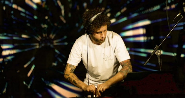 Lagunaz apresenta nova mixtape este domingo no museu de Poços
