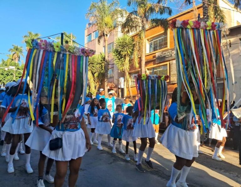 Procissão e missa encerram programação da festa de São Benedito
