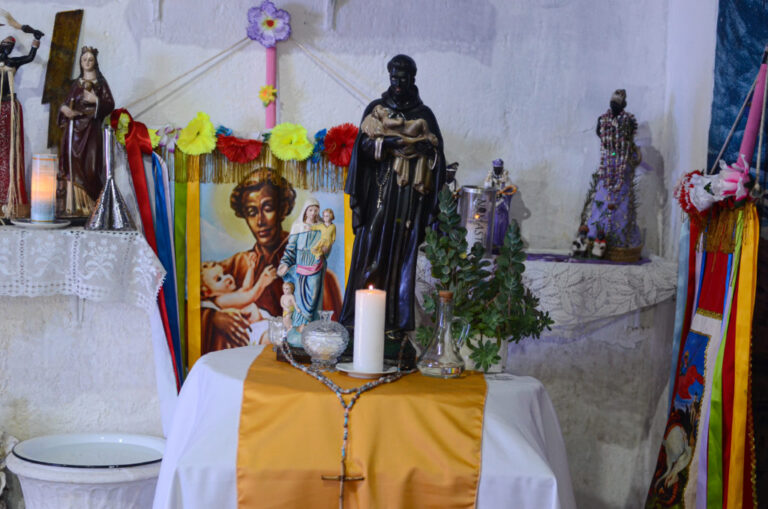 Documentário registra ritual de fé de congadas de Poços de Caldas