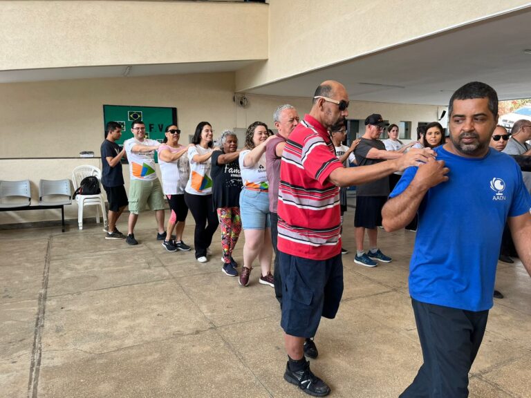AADV – Poços de Caldas recebe ação voluntária da Alcoa Poços