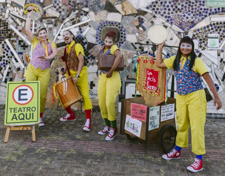 Cia. Nós de Teatro leva apresentações gratuitas a Machado e Carmo do Rio Claro