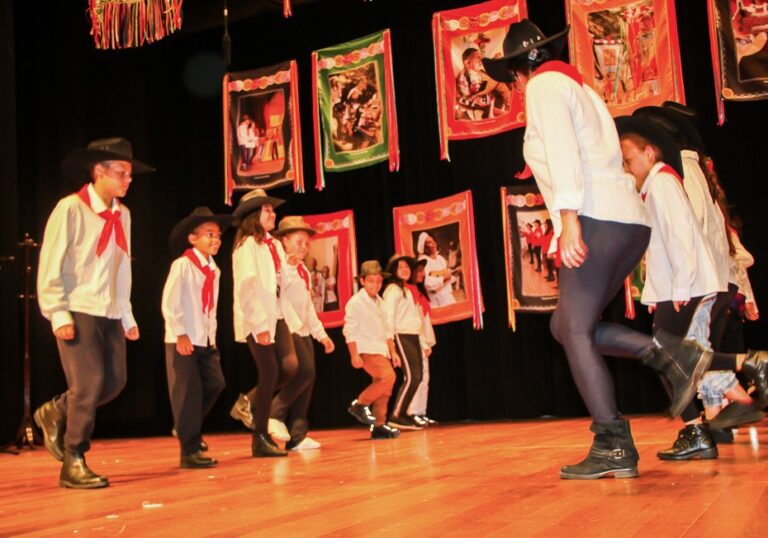 Festival da Cultura Popular promove manifestações tradicionais entre crianças
