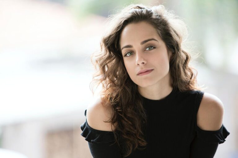 Cinema do IMS Poços recebe a atriz Luiza Tiso para bate-papo sobre o filme Um palmo nesta quinta, 10