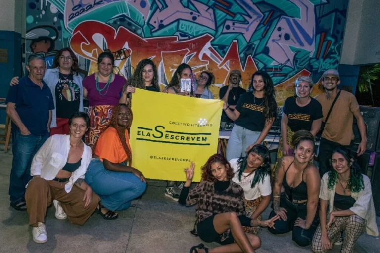 Coletivo ElaSescrevem promove oficina de Zines e sarau neste sábado