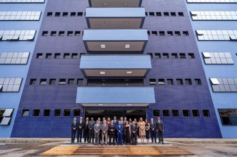 Cerimônia marca a inauguração do novo Centro Administrativo de Poços