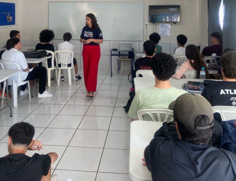Câmara lança Parlamento Jovem 2025 na segunda-feira