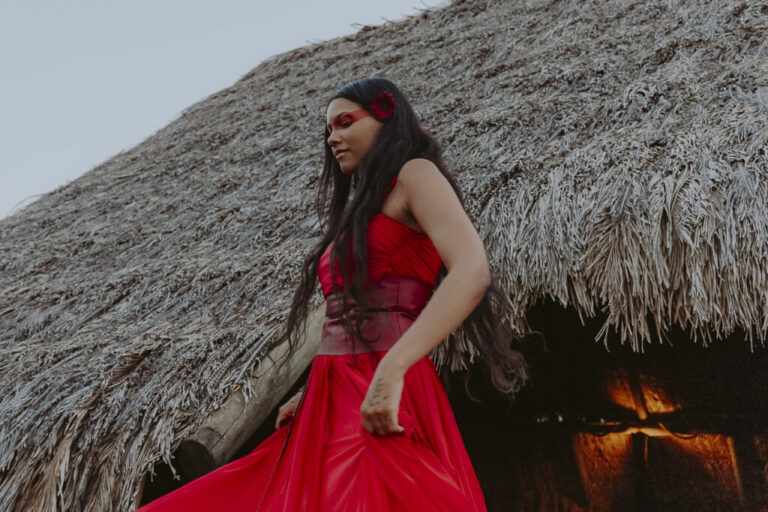 Mostra ‘O Sagrado Feminino no Cinema Poços-Caldense’ está aberta no Mercado Municipal