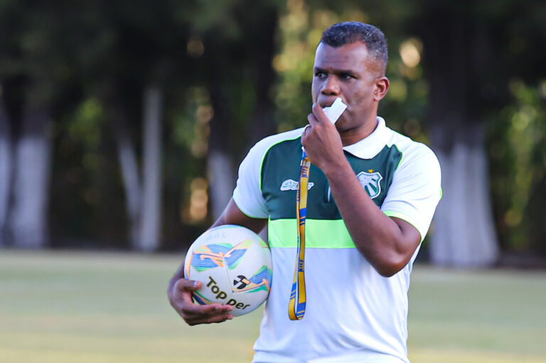 Nilson Corrêa é o novo técnico da Caldense