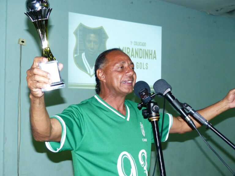 Caldense despede-se de Mirandinha, maior artilheiro da história do clube