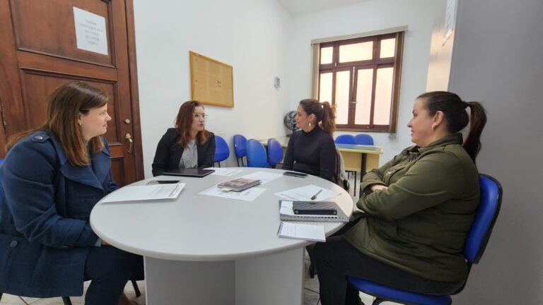 Câmara de Poços abre inscrições para o Parlamento Mulher 2025