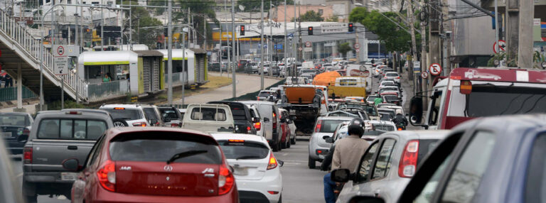 Minas passa a exigir CRLV a partir desta segunda