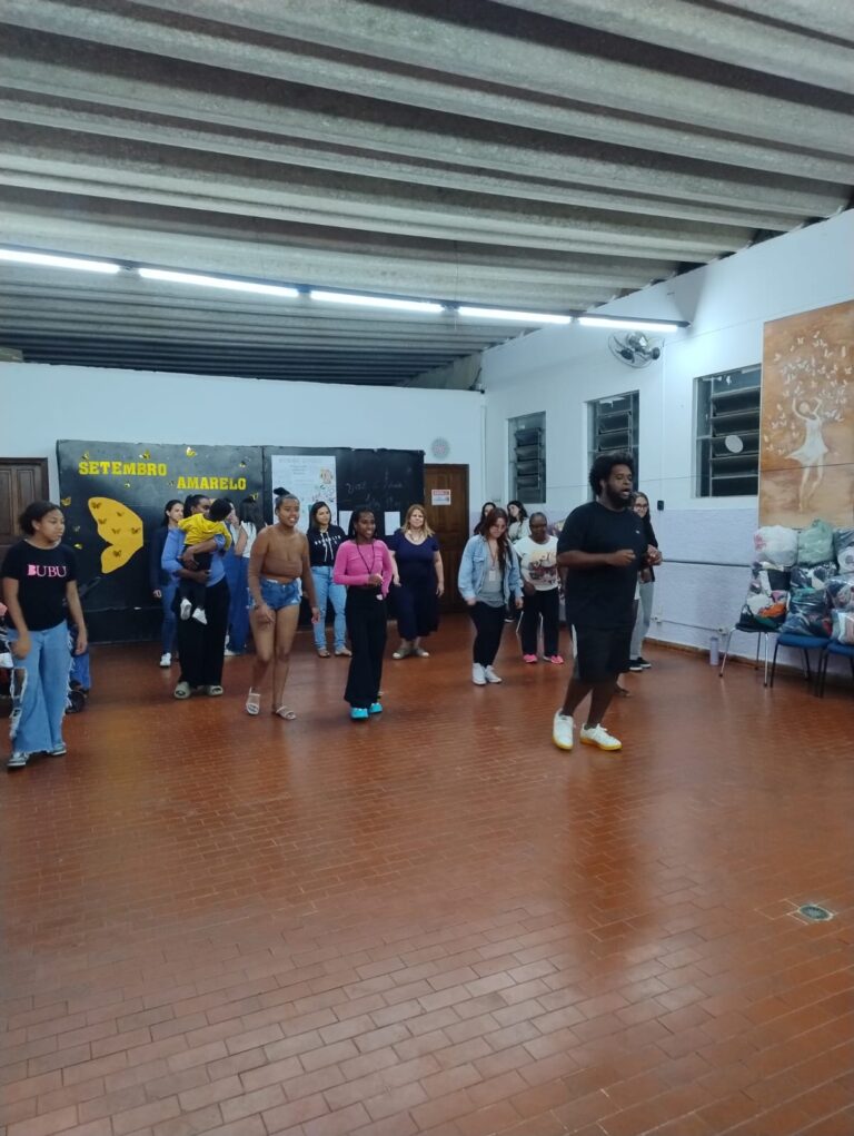 Projeto leva arte e ações a várias regiões de Poços