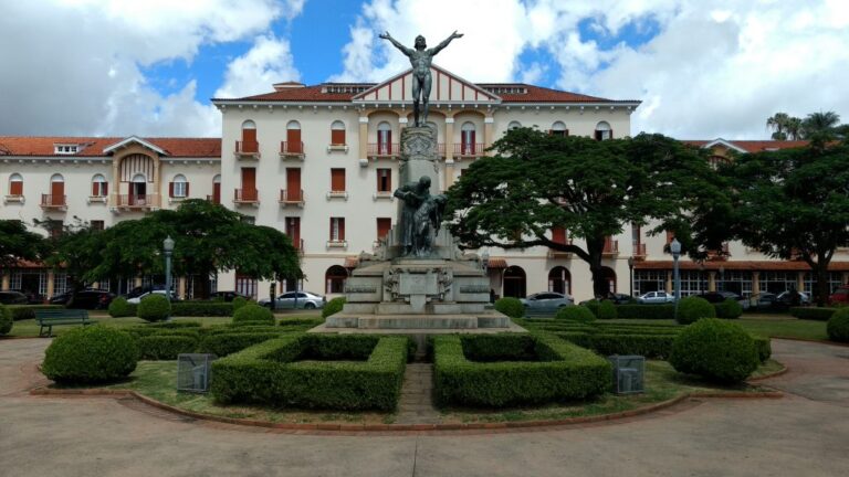Turismo muda regras de check-in e check-out de hospedagens