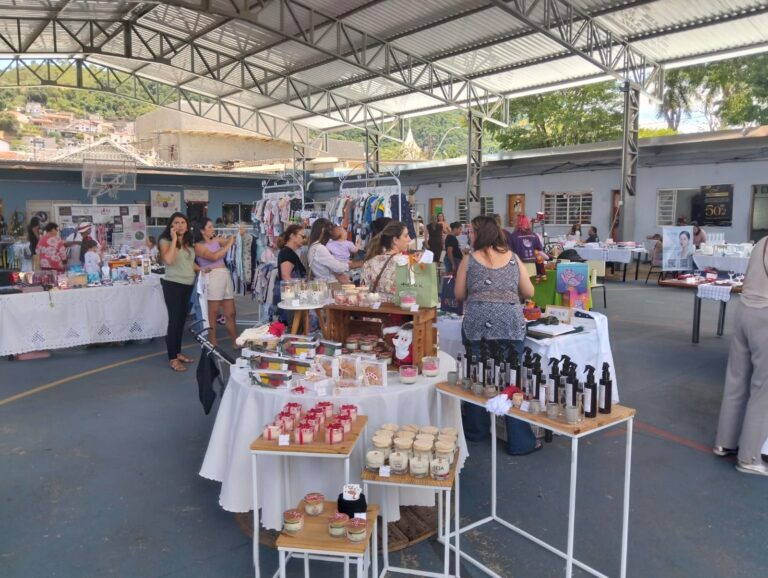 APAE realiza OUTLET edição especial de Dia das Mães em Poços