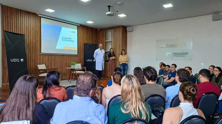 Santa Casa de Poços recebe novos médicos residentes