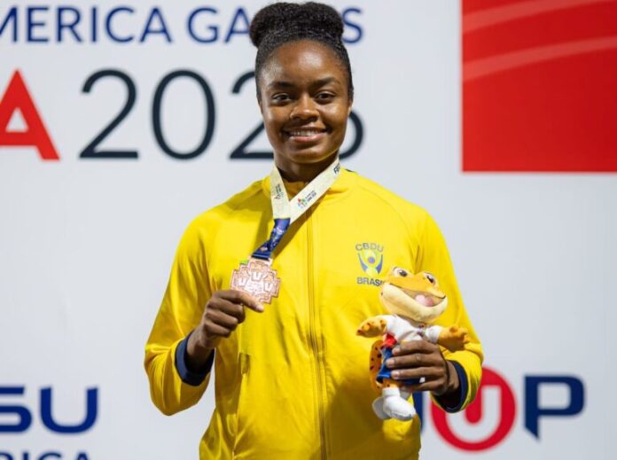 atleta medalha no pan universitário